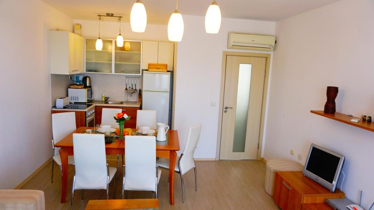 Apartment Marina Residence - Апартамент Марина Резидънс Kavarna Ngoại thất bức ảnh