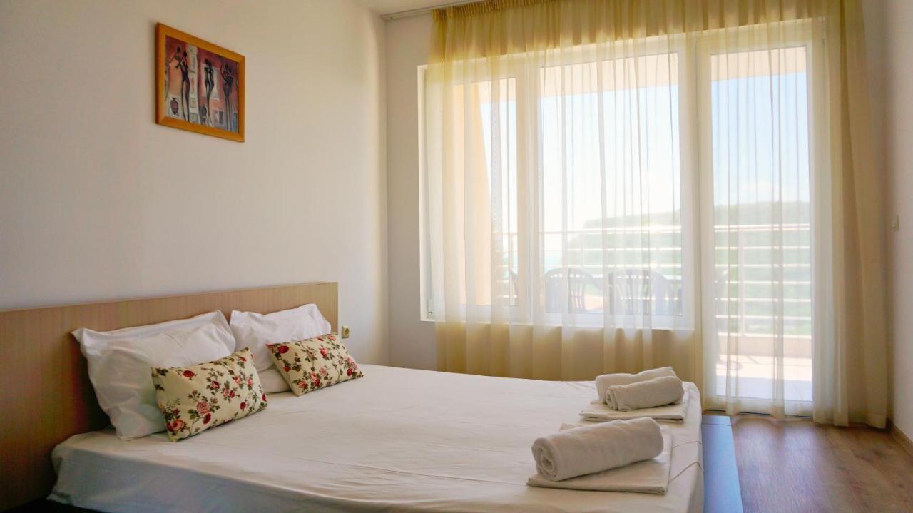 Apartment Marina Residence - Апартамент Марина Резидънс Kavarna Ngoại thất bức ảnh
